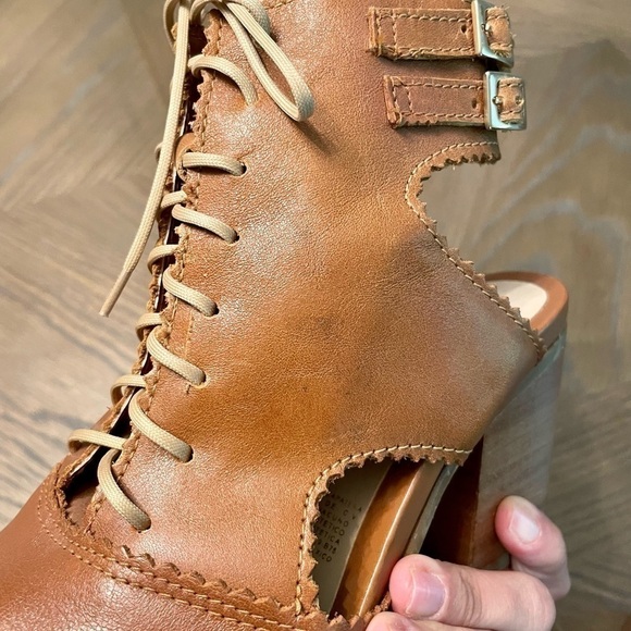 Nwot Brantano Leather Lace up Open Toe and Open Heel Caramel - Picture 16 of 16